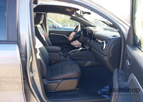 2024 Chevrolet Colorado 4Wd Z71 z USA, uszkodzony, nr VIN 1GCPTDEK9R1233597